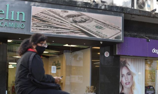 semana-financiera-suba-de-tasas-contuvo-al-dolar-paralelo